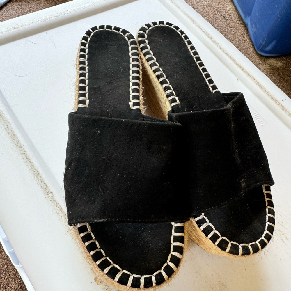 Boutique playform shoes